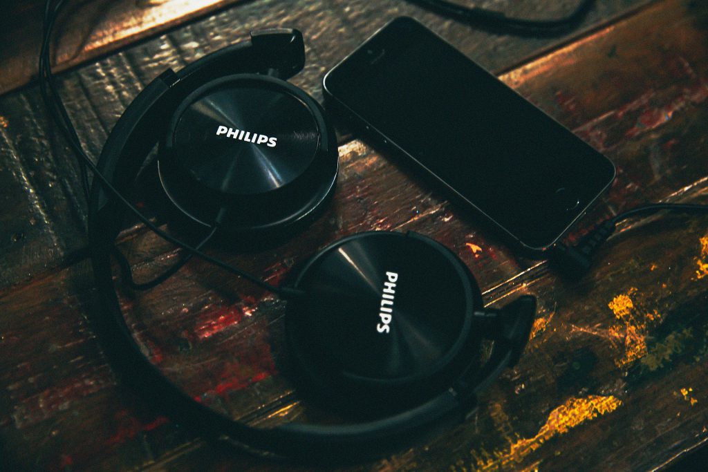 Headphone Buying Guide - How To Find The Right Pair