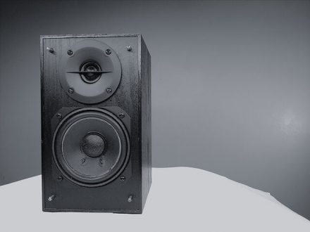 Passive Speakers vs. Active Speakers