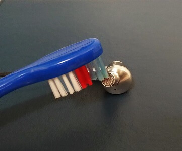 Dry Toothbrush - How To Clean Your Earbuds