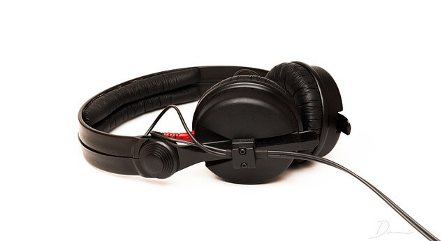 Sennheiser HD 25 - Audio Technica ATH M60x Review